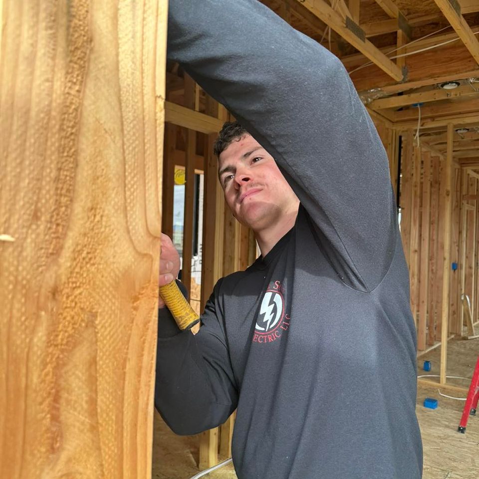 Andrew, Electrician at Avena & Sons Electric